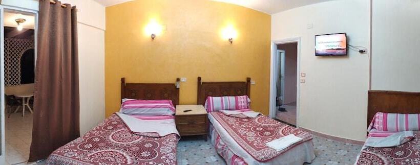 هتل Cairo Moon Hostel