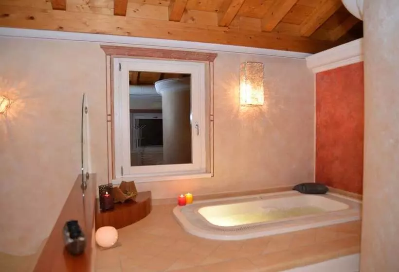 בית מלון כפרי Centrale