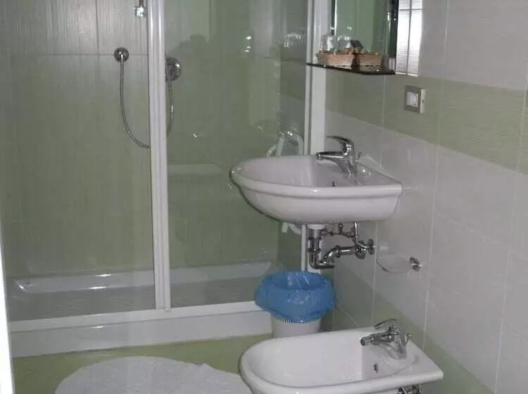 בית מלון כפרי Centrale