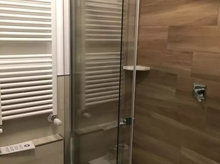 בית מלון כפרי Centrale