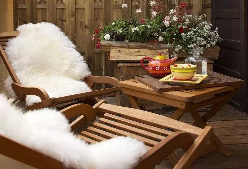 هتل Chalet Hôtel Les Cimes