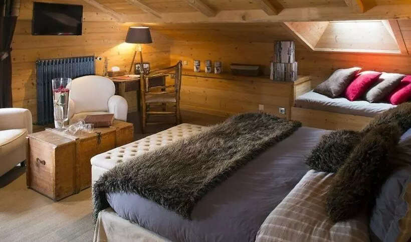 هتل Chalet Hôtel Les Cimes