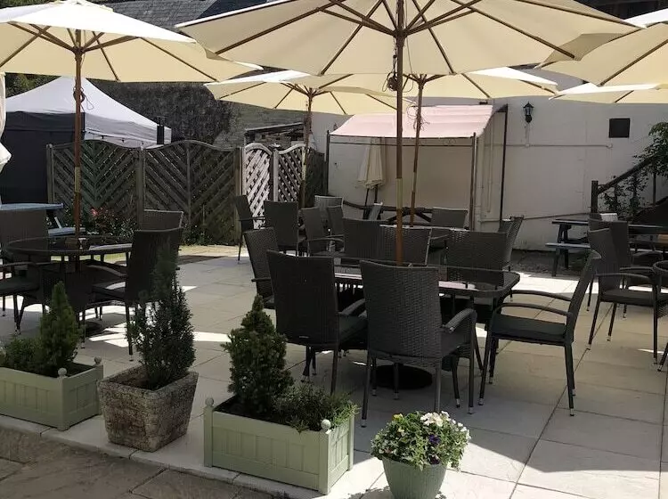 Corinium Hotel & Restaurant