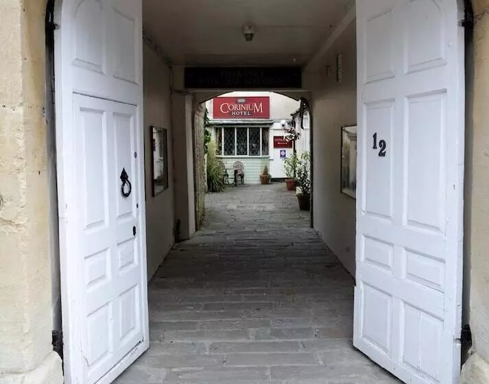 Corinium Hotel & Restaurant