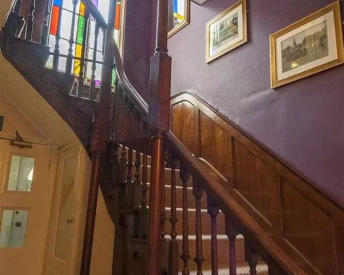 Corinium Hotel & Restaurant