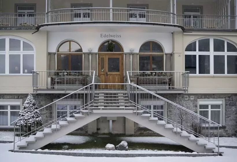Hotel Edelweiss