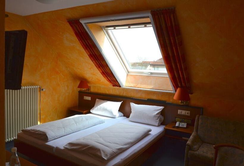 Hotel Gasthof Altes Rathaus Garni