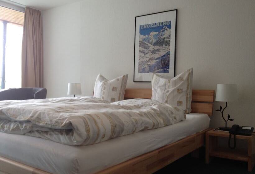 בית מלון כפרי Hahnenblick