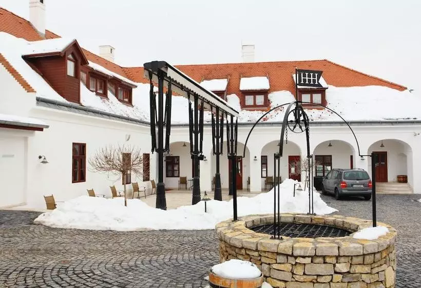 فندق Historia & Historante