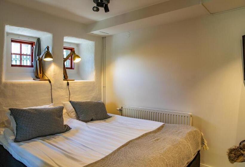 هتل L Breda Blick