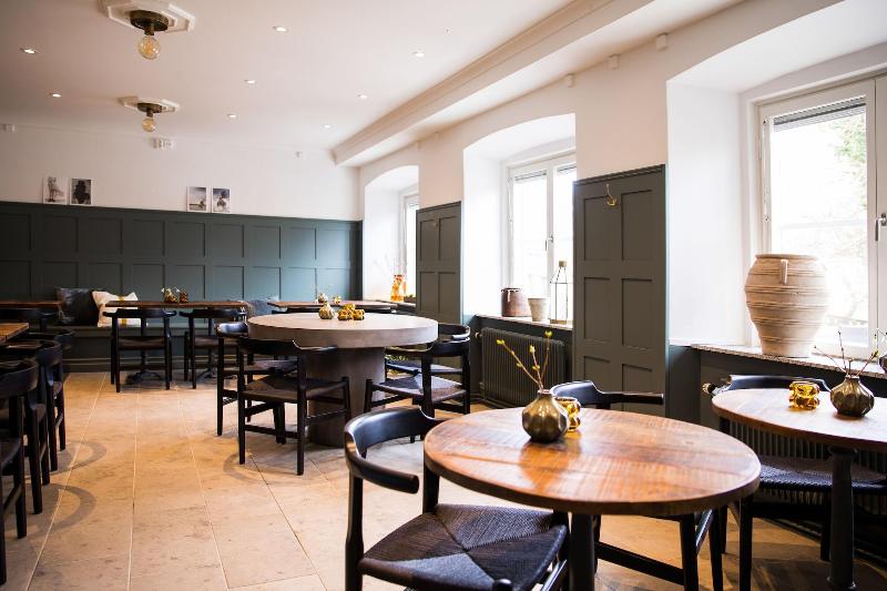 هتل L Breda Blick