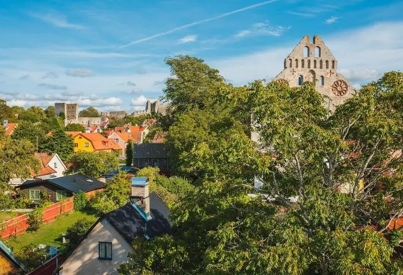 هتل L Breda Blick