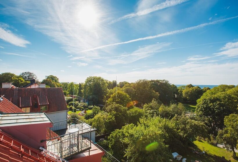 هتل L Breda Blick