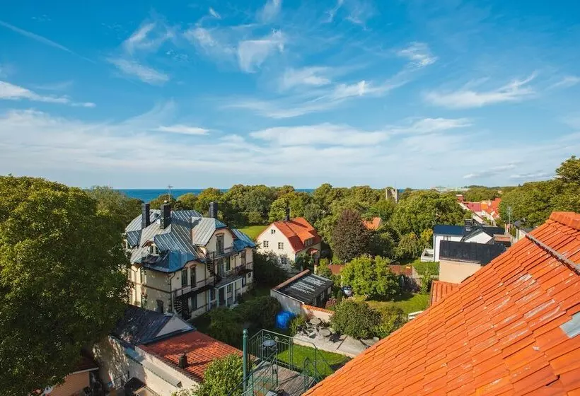 هتل L Breda Blick