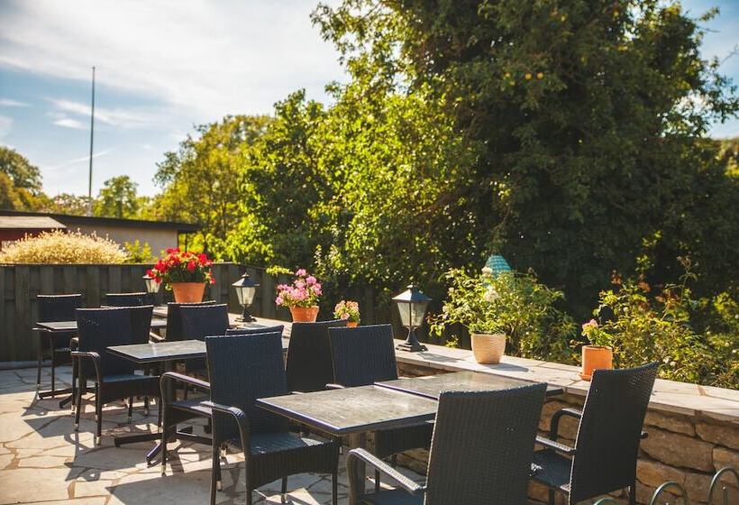 هتل L Breda Blick