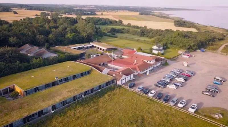 酒店 L Och Restaurang Hovs Hallar