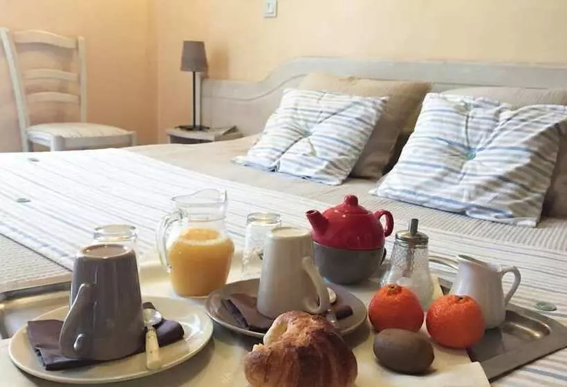 酒店 Logis Hôtel Les 3b