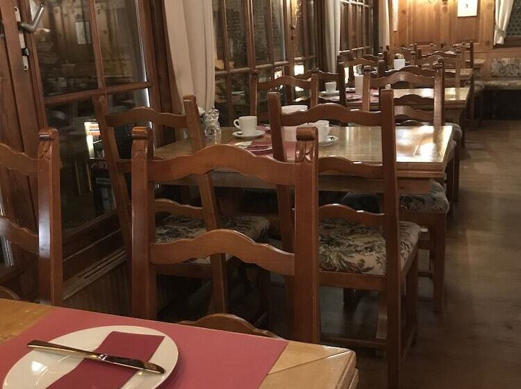 בית מלון כפרי Petit Helvetia Budget