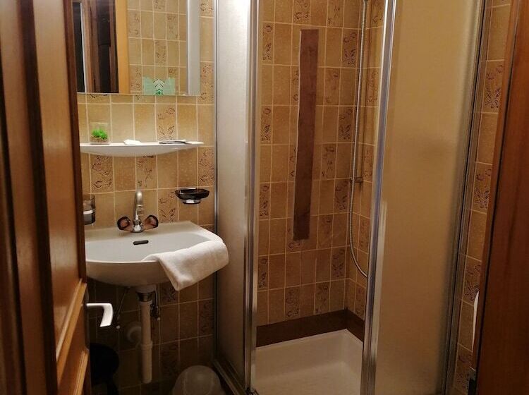 בית מלון כפרי Petit Helvetia Budget