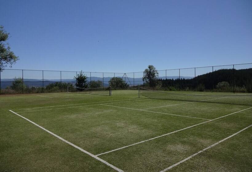 Hotelli Pinerose Resort