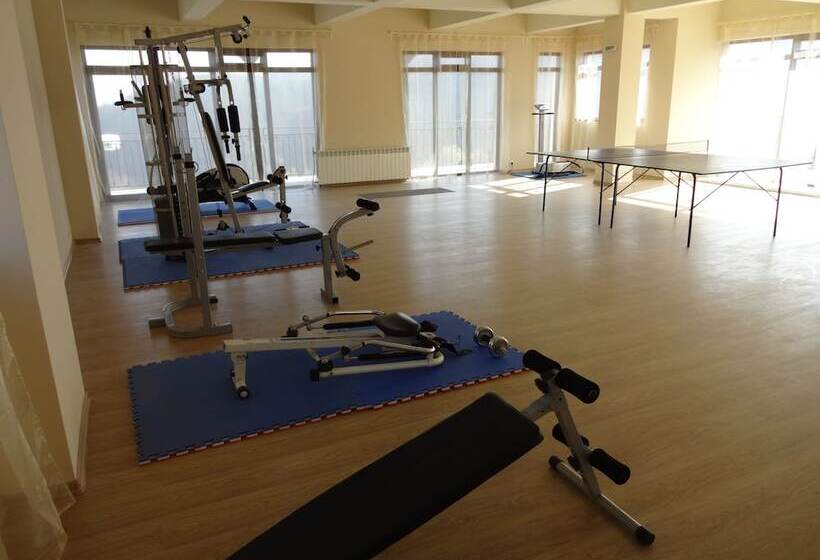 Hotelli Pinerose Resort