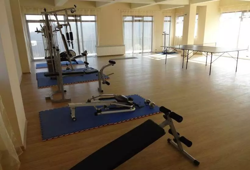 فندق Pinerose Resort