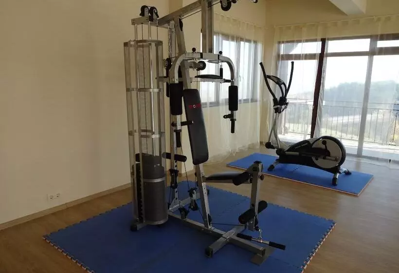 فندق Pinerose Resort