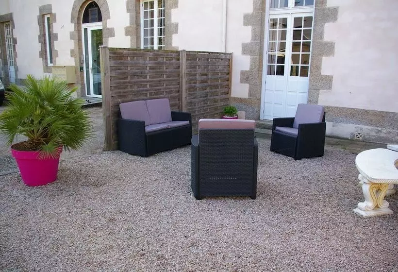 Отель Queen Serenity