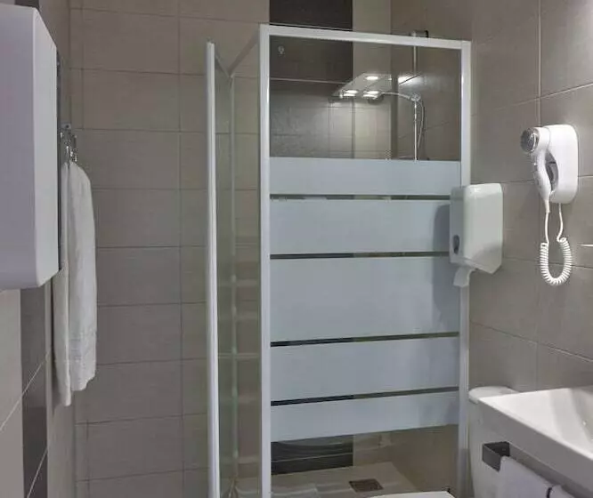 Отель Queen Serenity