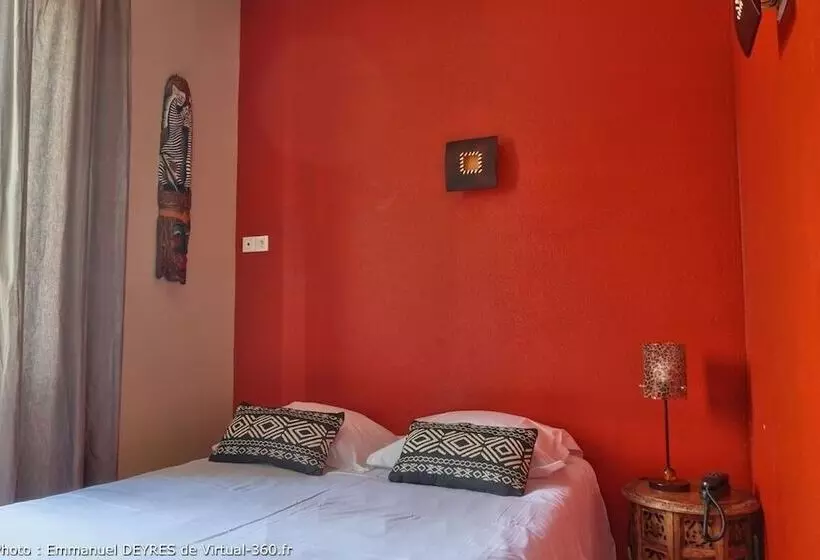 Отель Queen Serenity