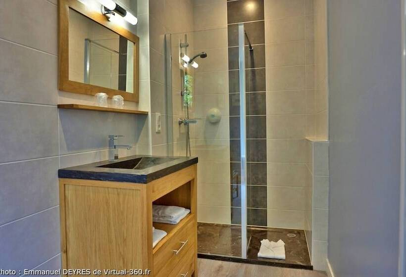 فندق Queen Serenity