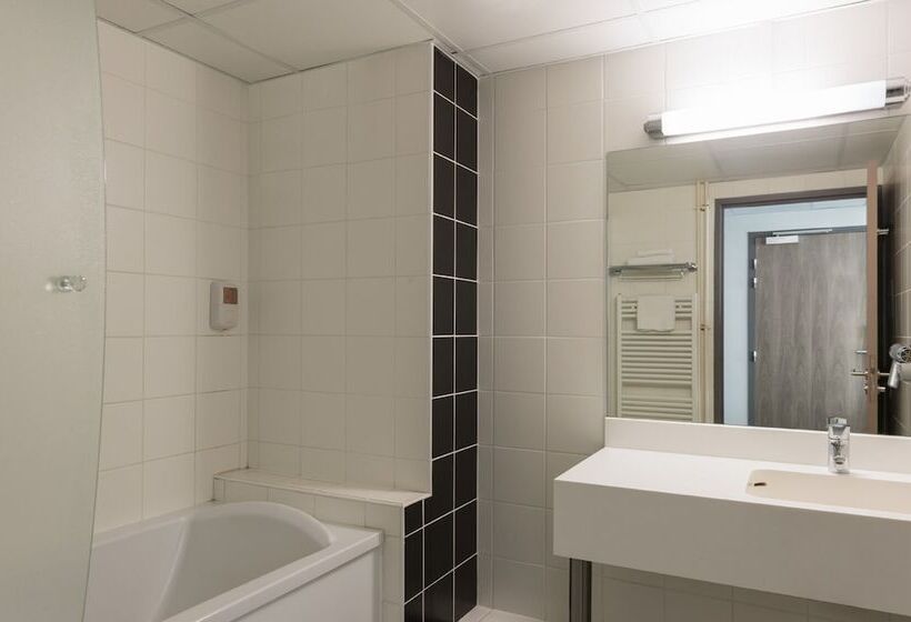 Отель The Originals City, Hôtel Le Coeur D Or, Sedan Est