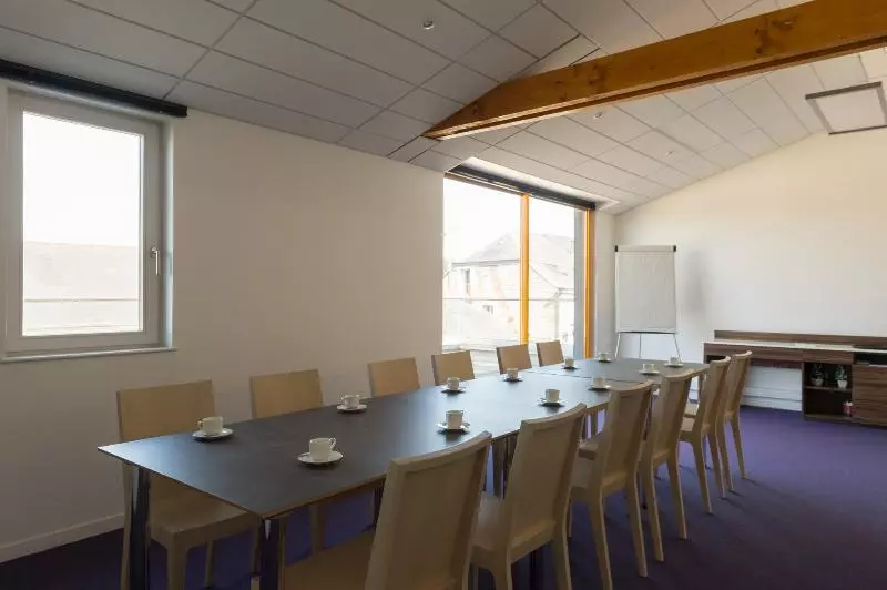 Отель The Originals City, Hôtel Le Coeur D Or, Sedan Est