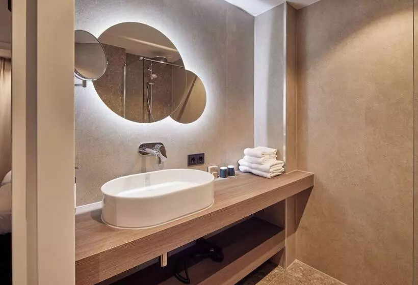 Hotelli Van Der Valk Texel  De Koog