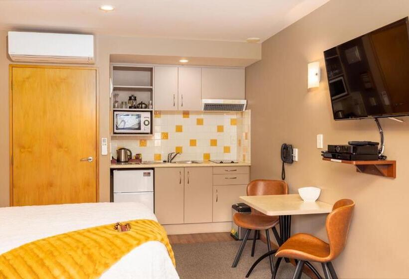 Settlers Boutique Motel