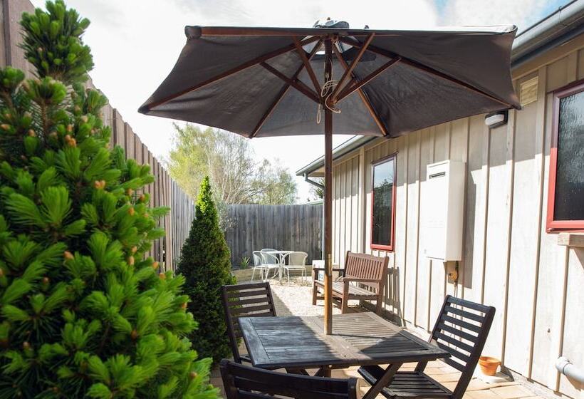 Settlers Boutique Motel