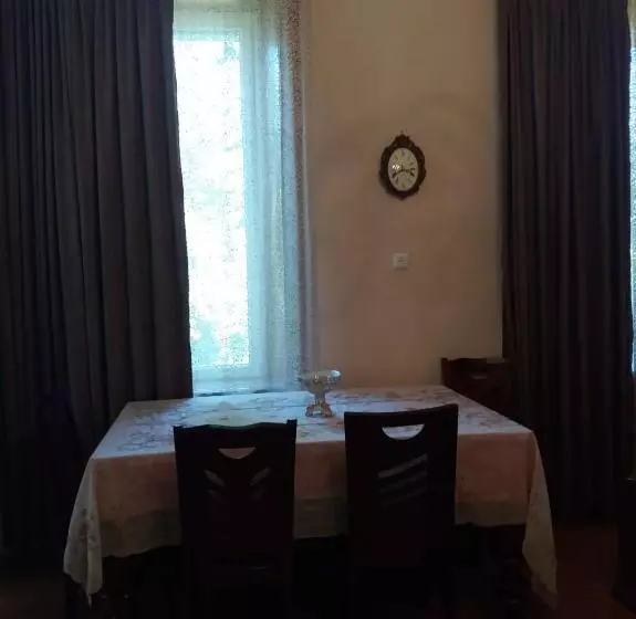 پانسیون Beruka Guest House