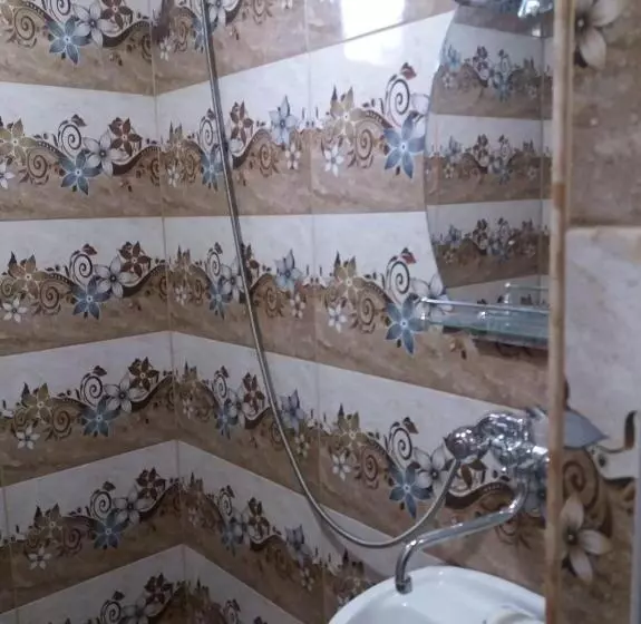 پانسیون Beruka Guest House