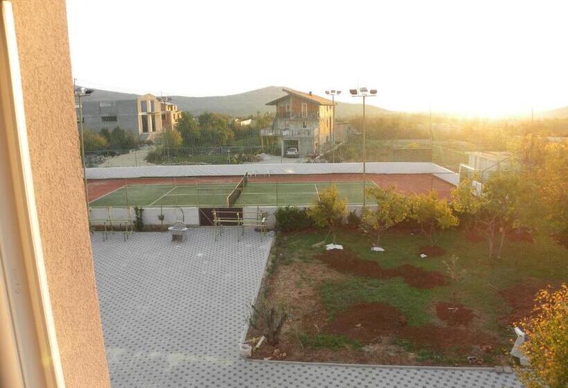 پانسیون Guest House Star