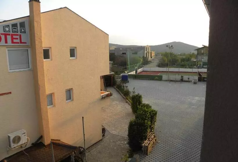 پانسیون Guest House Star