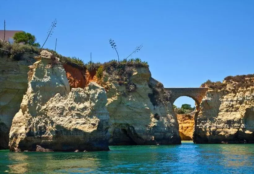 پانسیون Muralha House