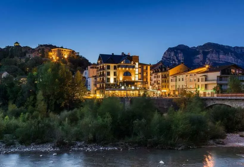 Alojamientos Ainsa Sanchez