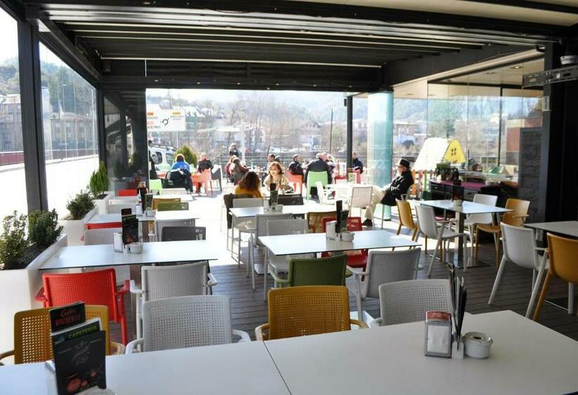 Alojamientos Ainsa Sanchez