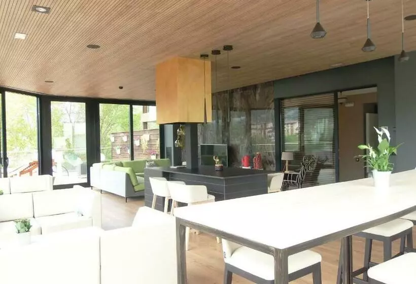 Alojamientos Ainsa Sanchez