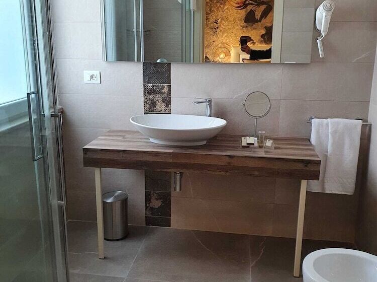 Amsterdam Suite Hotel & Spa