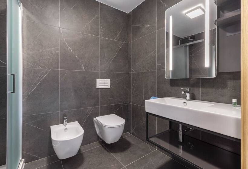 B&b Hotel Genova City Center