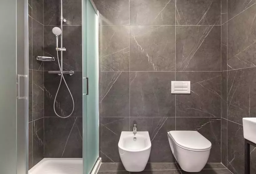 B&b Hotel Genova City Center