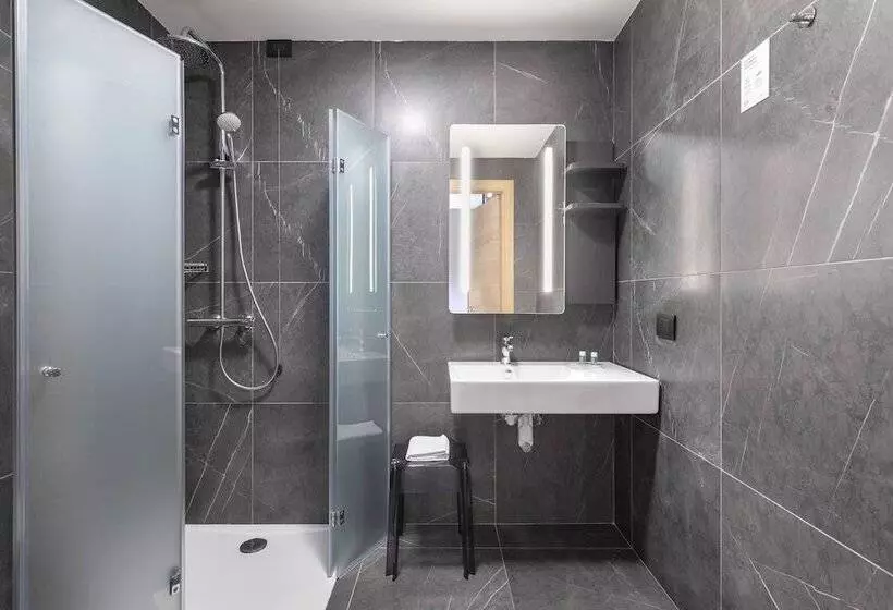 B&b Hotel Genova City Center