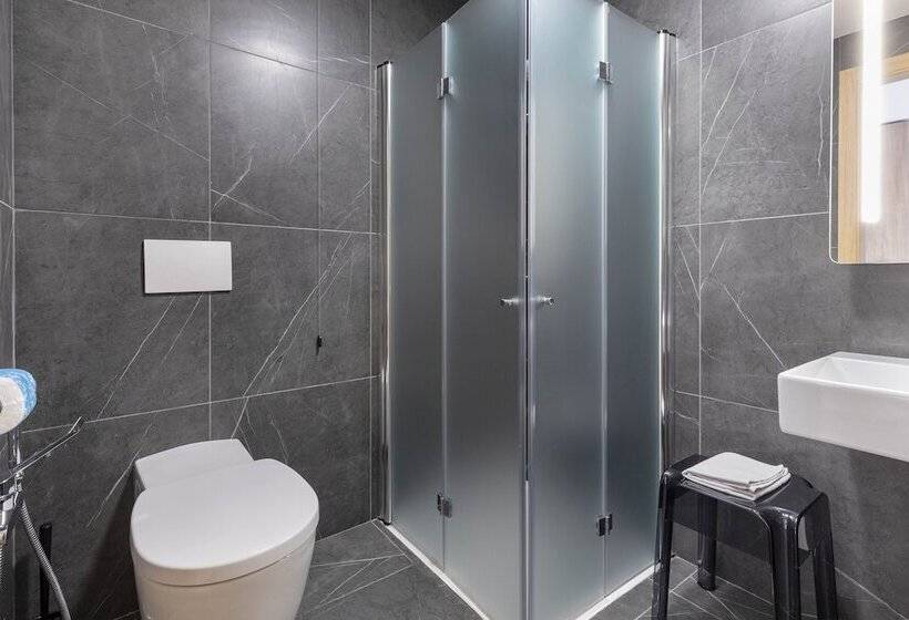 B&b Hotel Genova City Center