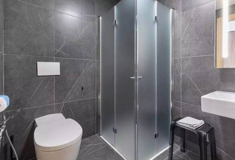 B&b Hotel Genova City Center